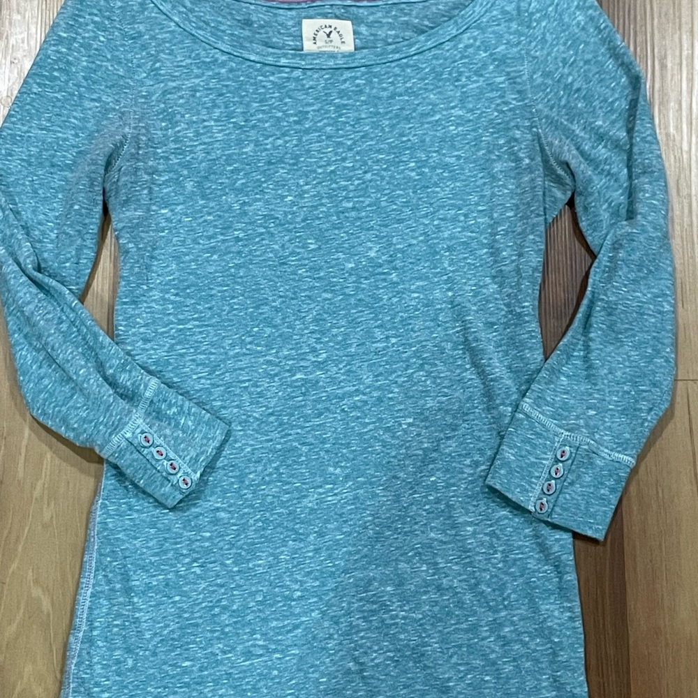 American Eagle Outfitters Teal Long Sleeve Kids Tee